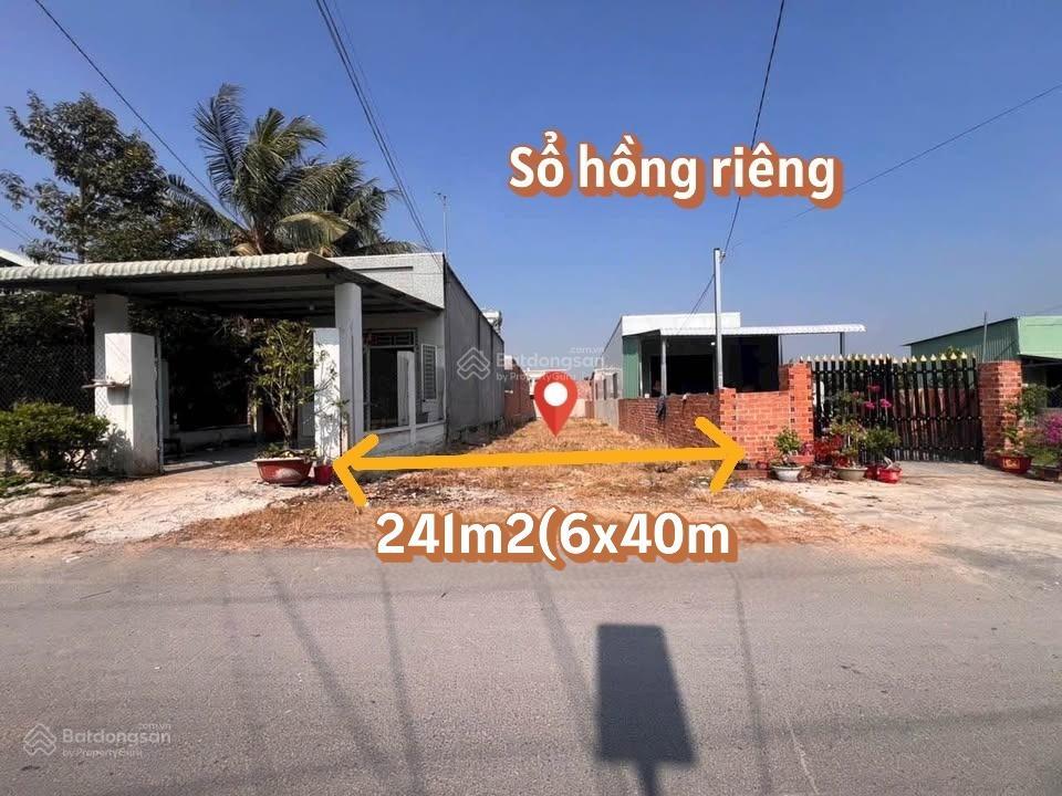 Cần bán gấp lô đất 240m2 giá 1ty2 ở đường nguyễn thị hẹ, xã trung lập thượng gần chợ sổ hồng riêng