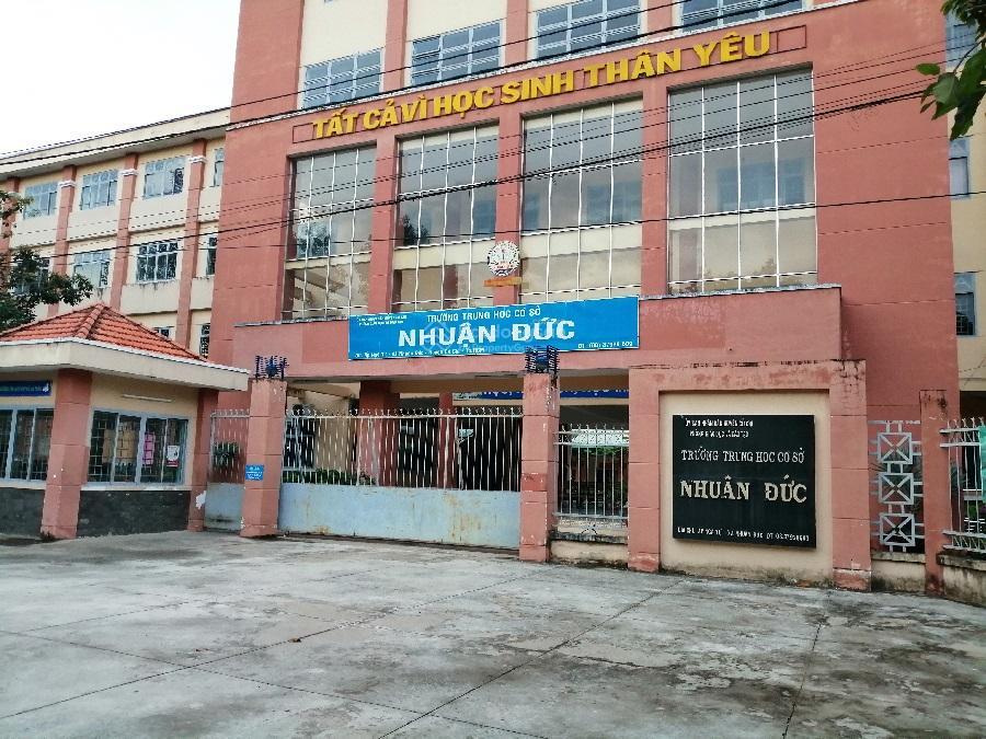 Bán gấp đất diện tích 126m2 giá 750tr đường bà thiên xã nhuận đức củ chi gần ủy ban  sổ hồng riêng