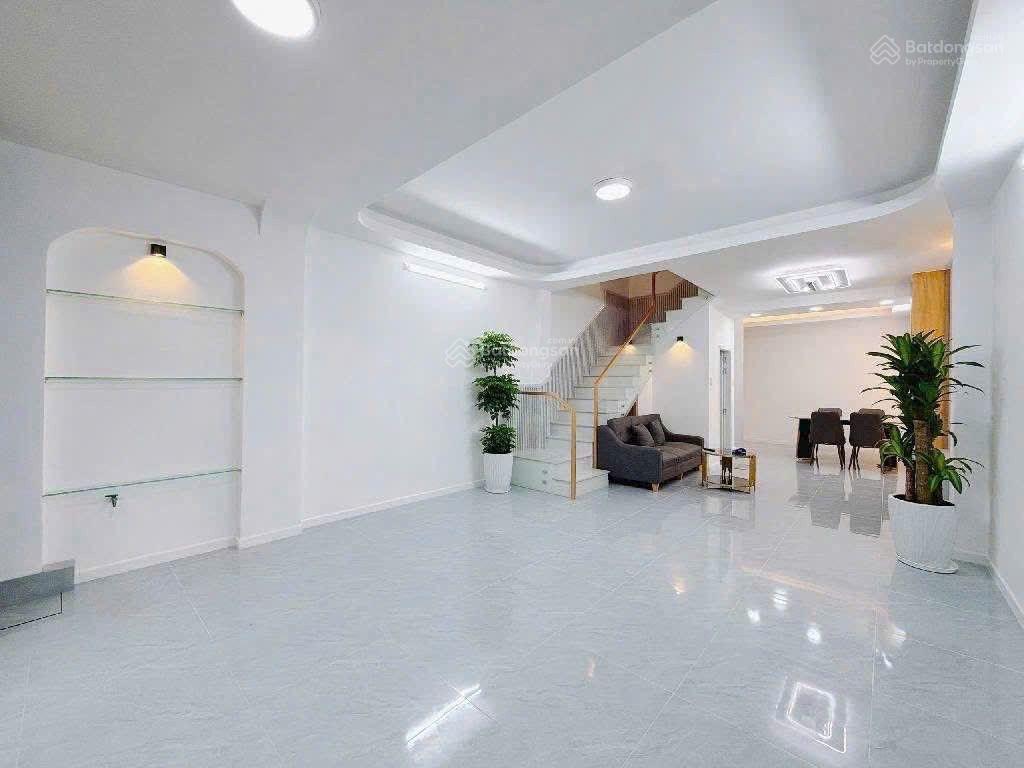 Siêu phẩm 4 tầng full nội thất xịn xò  mặt tiền hẻm xe hơi nguyễn thị thập