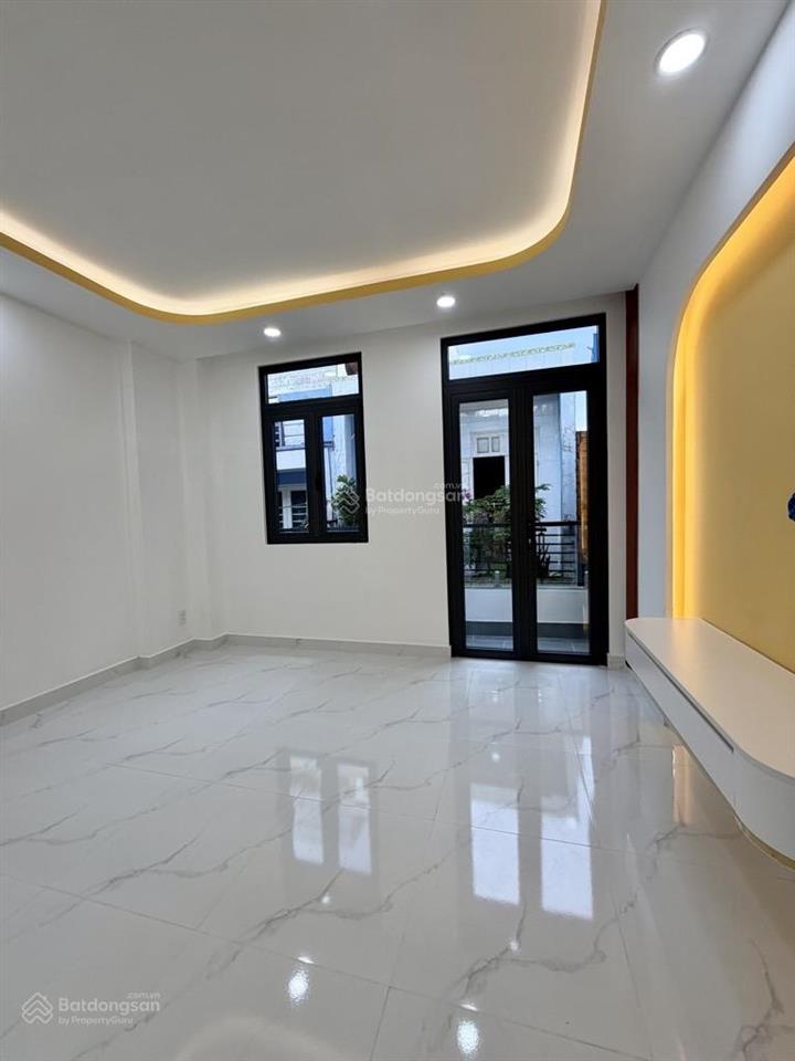 Sát mặt đường số 8  lê văn quới giáp tân phú nhà 2 tầng mới đẹp nhỉnh 4 tỷ