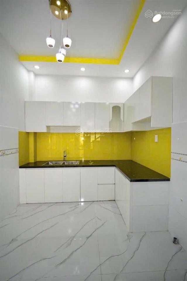 Hl2 ngay bệnh viện bình tân  nhà 2 tầng kiên cố  hẻm 8m đua 50m2  shr chỉ 5.2 tỉ