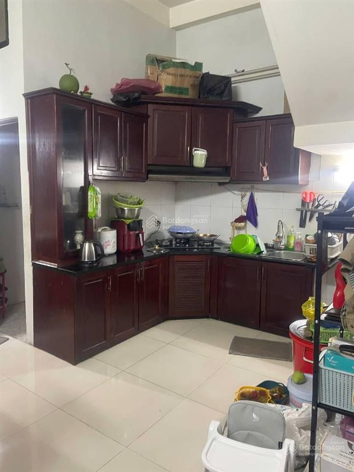 Nhà đẹp ngang 5m  4 tầng btct  ngay chợ bà hom  hẻm thông  shr chỉ 4.2 tỷ