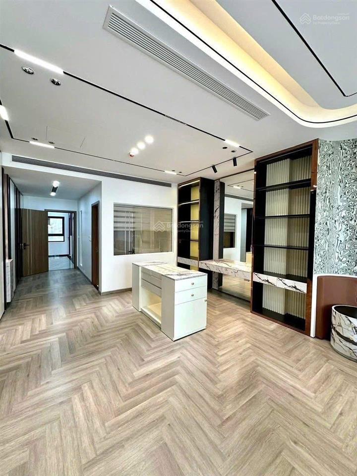 Siêu phẩm nhà mới cù chính lan, giá hời, ở sướng 7 tầng thang máy, phân lô ôtô, 2 thoáng 46m2*4m mt