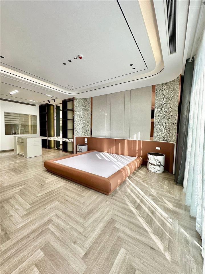 Siêu phẩm nhà mới cù chính lan, giá hời, ở sướng 7 tầng thang máy, phân lô ôtô, 2 thoáng 46m2*4m mt