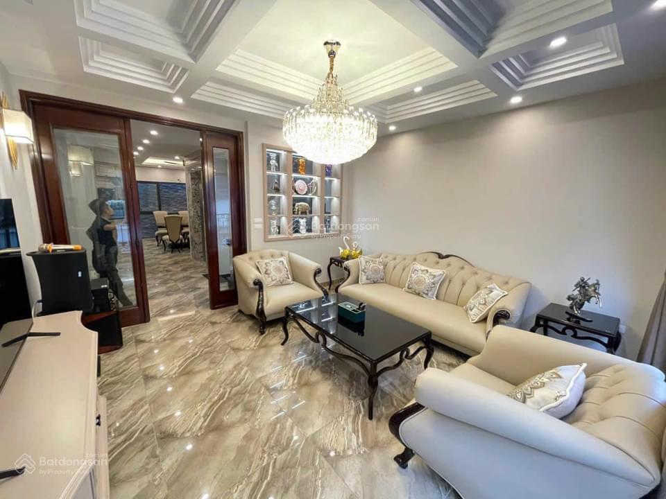 Vị trí đỉnh! bán nhà lê trọng tấn, phân lô, ô tô đỗ cửa, dân xây 2 thoáng sổ vuông, 50m2*4.5m mt!