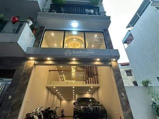 Đối diện royal! bán nhà vũ tông phan, lô góc, ôtô đỗ cửa, nhà mới thang máy, ngõ thông 52m2*5.5m mt