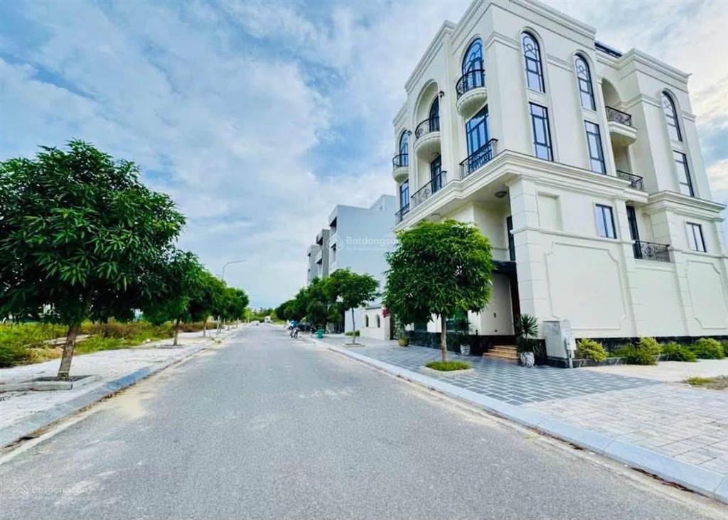 Bán đất phường tùng thiện, sơn tây, vị trí trung tâm, giá đầu tư, đường siêu rộng, sẵn sổ sạch đẹp