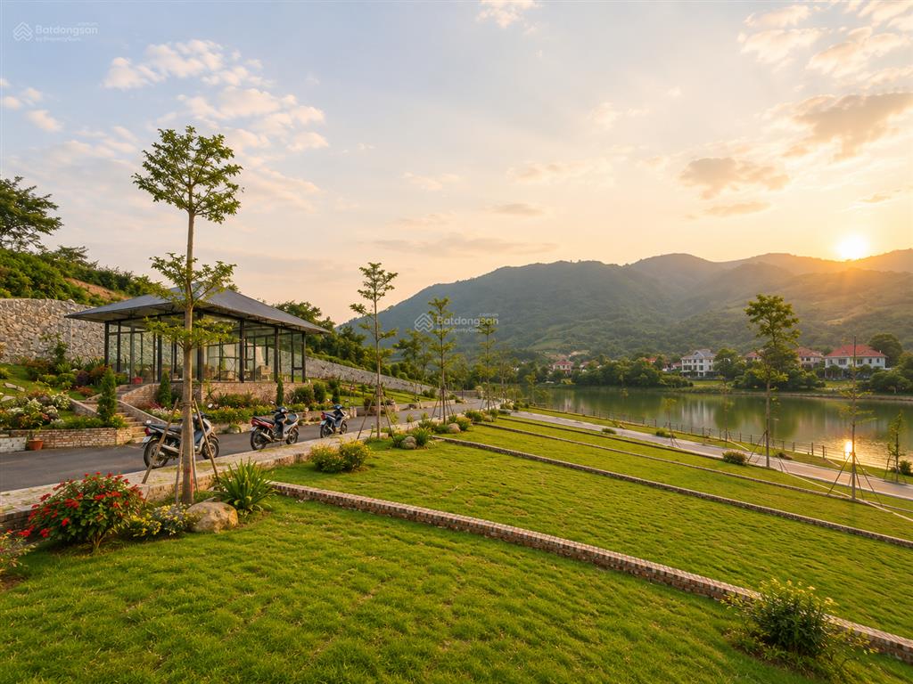 Siêu phẩm view hồ! bán đất phố tùng thiện, sơn tây, giá đầu tư 14tr/m2, 500m ra trục chính, đất odt