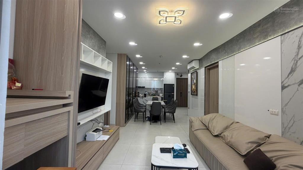 Chính chủ cần cho thuê nhanh căn 3pn 96m tại khai sơn, đủ nội thất xịn, giá thuê cực hợp lý 15tr