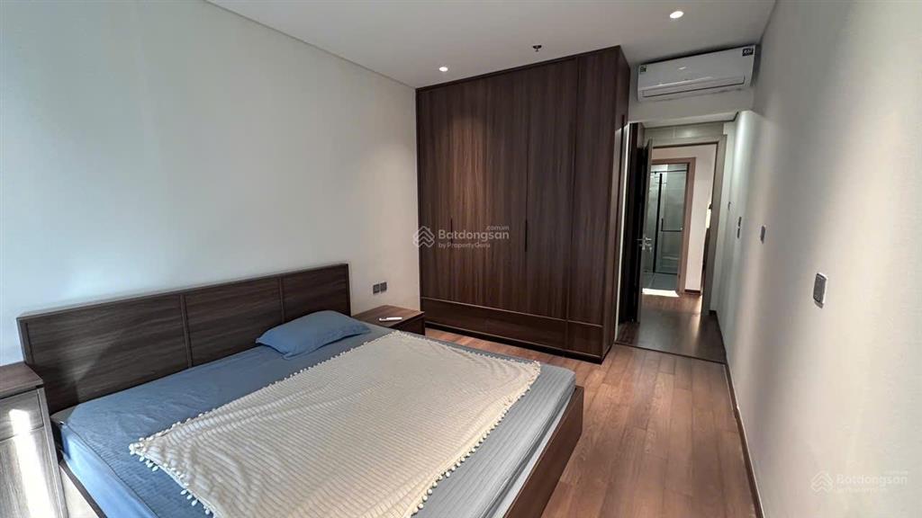 Chủ nhà đi nước ngoài cần cho thuê căn 120m, 3pn khai sơn nội thất hiện đại, giá thuê 18tr