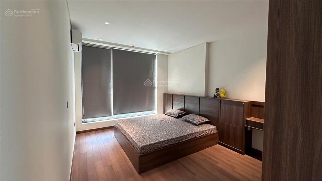 Chủ nhà đi nước ngoài cần cho thuê căn 120m, 3pn khai sơn nội thất hiện đại, giá thuê 18tr