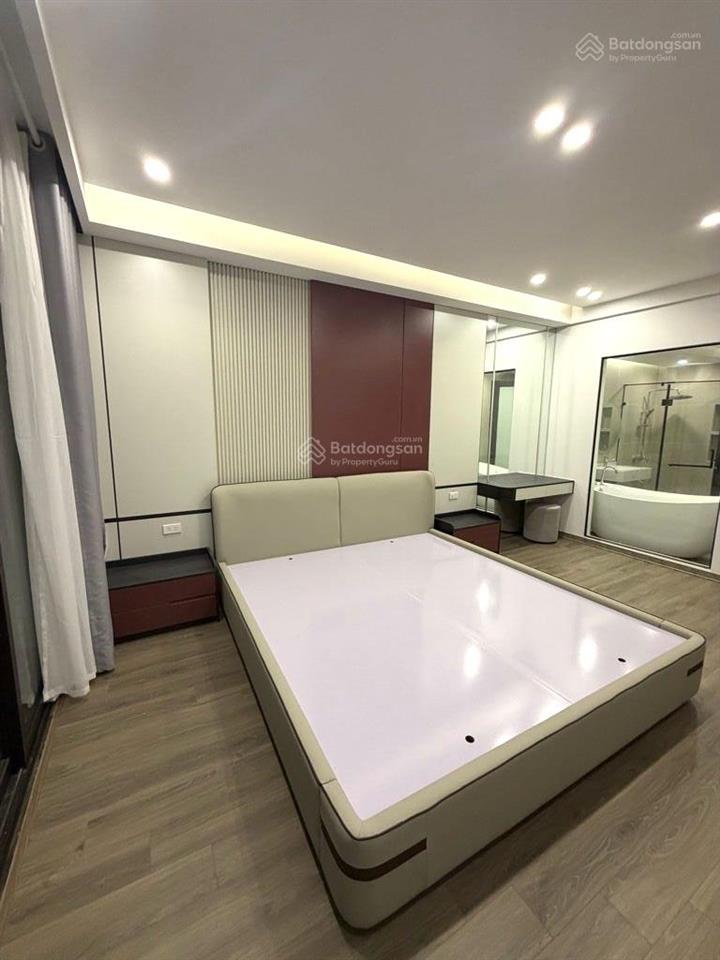 Cực hot! tin được không? chỉ 10 tỷ sở hữu ngay nhà nguyễn văn cừ  55m2  5 tầng  ô tô đỗ cửa