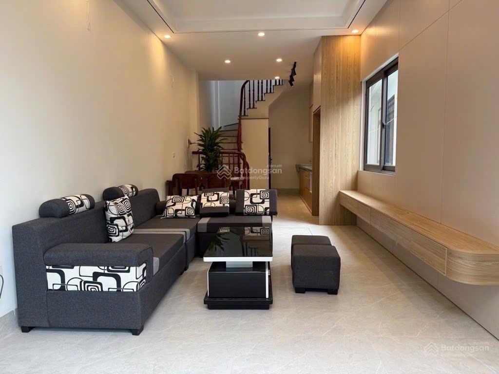 Giảm chào 500tr thanh khoản gấp nhà phố đàm quang trung, 35m2, 5 tầng, cực gần aeon mall, gần ô tô