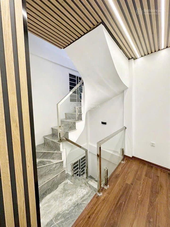 Hạ chào sâu 1 tỷ!!! nhà đàm quang trung  7 tầng  60m2  thang máy  ô tô tránh  kinh doanh đỉnh