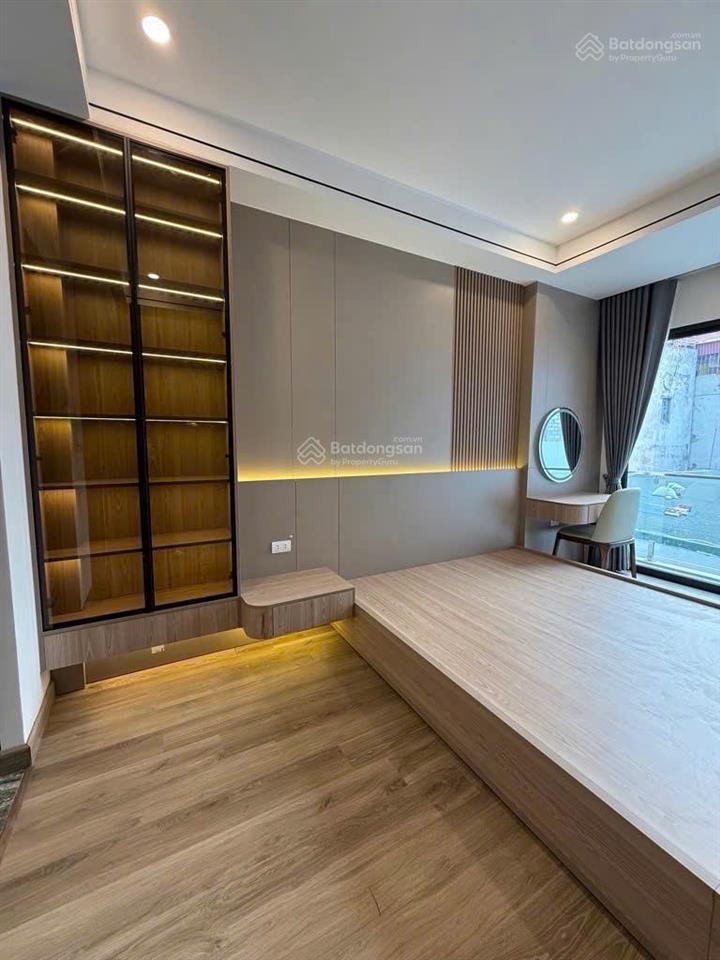 Chủ cần tiền bán gấp! lô góc  thượng thanh  33m2  5 tầng  giảm sâu 500tr  chỉ 5.5 tỷ