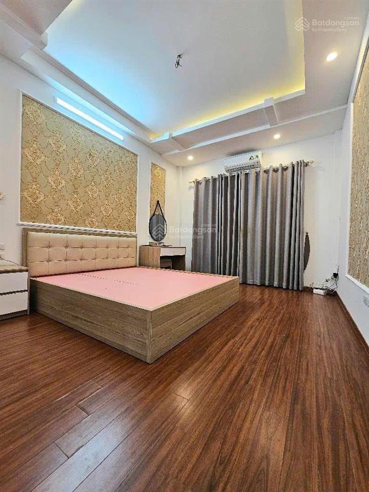 2 phút phố cổ  ô tô đỗ cửa  nở hậu  đơn giá tốt khu vực  41m2  5 tầng  chỉ nhỉnh 9 tỷ