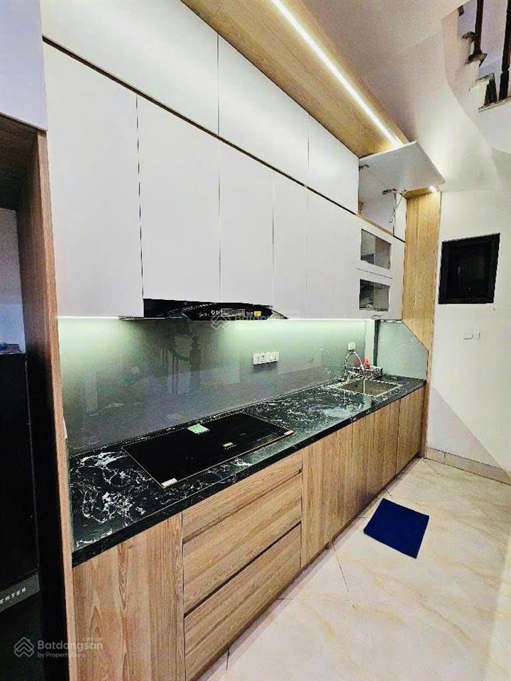 2 phút phố cổ  ô tô đỗ cửa  nở hậu  đơn giá tốt khu vực  41m2  5 tầng  chỉ nhỉnh 9 tỷ