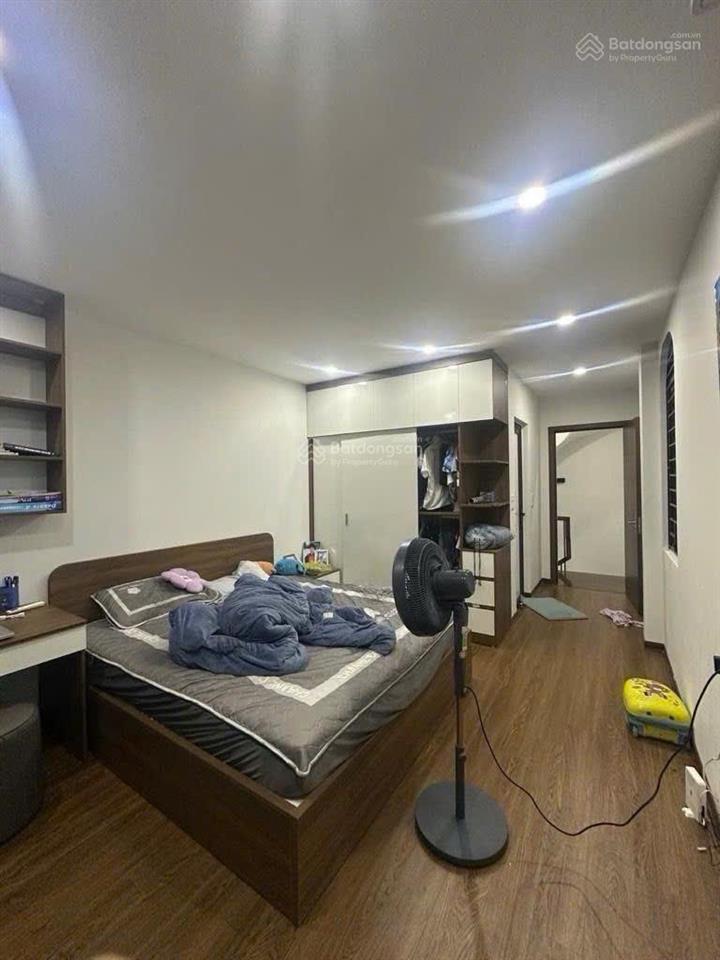 Giảm chào 400tr  trung tâm phố thạch bàn  40m2  5 tầng  gần ô tô  chỉ hơn 7 tỷ  full nội thất