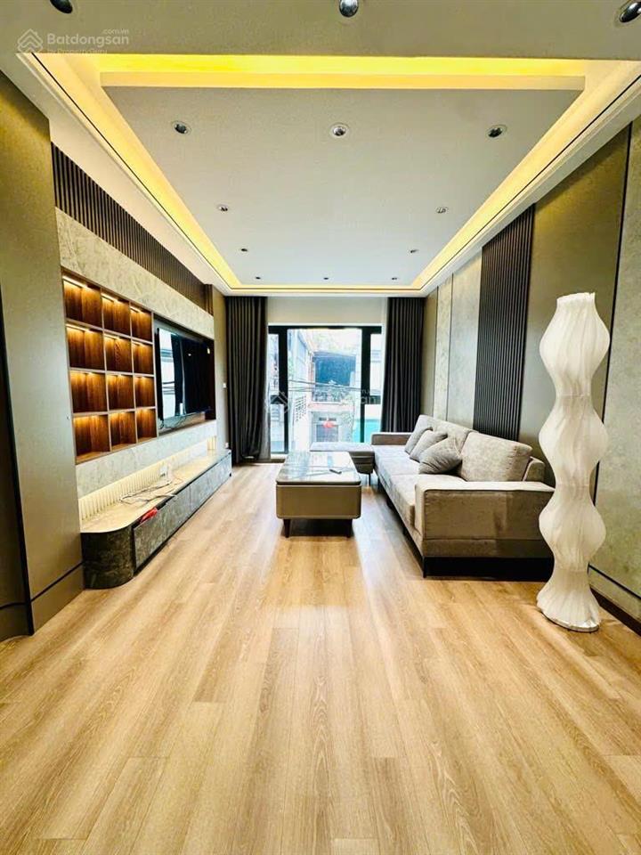 Hiếm! nhà phố việt hưng  45m 6 tầng 3 ngủ chỉ 10 tỷ  gara ô tô  lô góc  full nội thất xịn