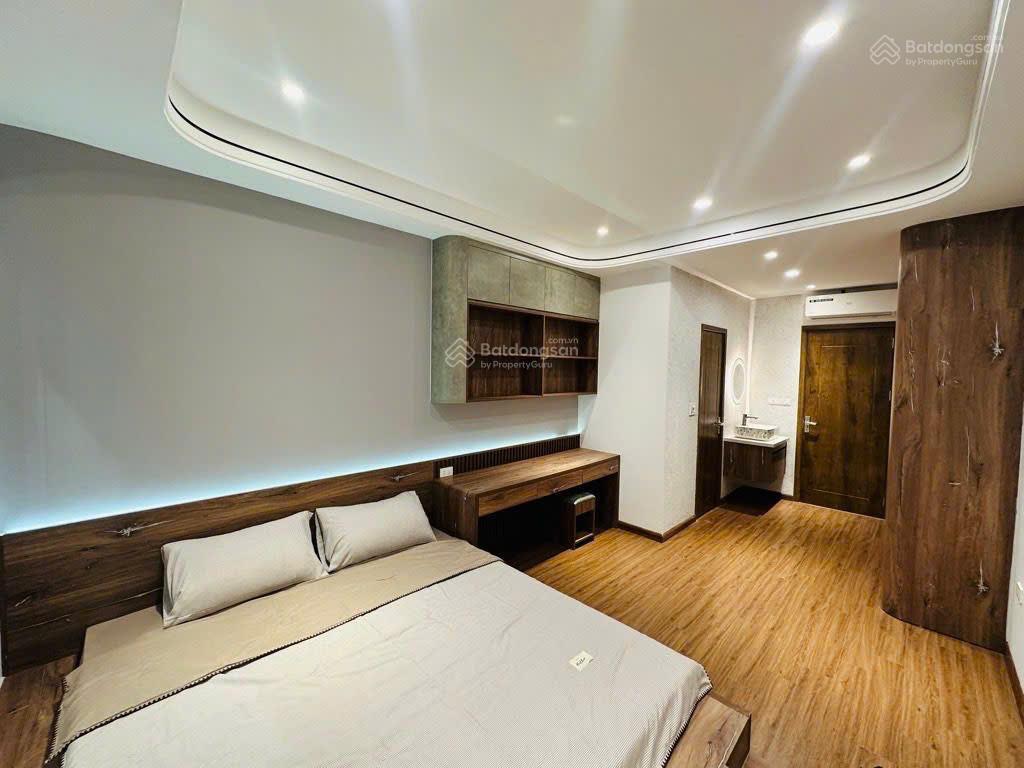 Hiếm!!! chỉ 7 tỷ sở hữu nhà mới giang biên  45m2  5 tầng  ô tô đỗ cửa  gần phố  đầu tư đẹp