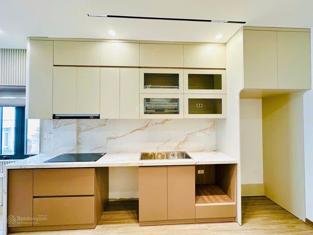 Tin được không! nhà phố phúc lợi  50m2  chỉ 9,6 tỷ  6 tầng  thang máy  gara ô tô  gần phố