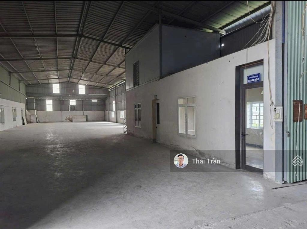 Cực hiếm! chỉ 70 nghìn/m2/th cho thuê kho tại gia lâm, 1000m2  cont vào  điện 3 pha đầy đủ