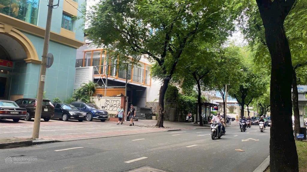 Xuất cảnh bán gấp  bán tòa nhà nguyễn du 364.2m² 4 tầng  450 tỷ