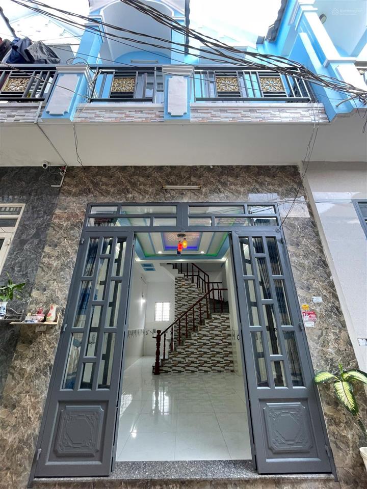 Em chính chủ cần bán gắp căn nhà giá  750tr