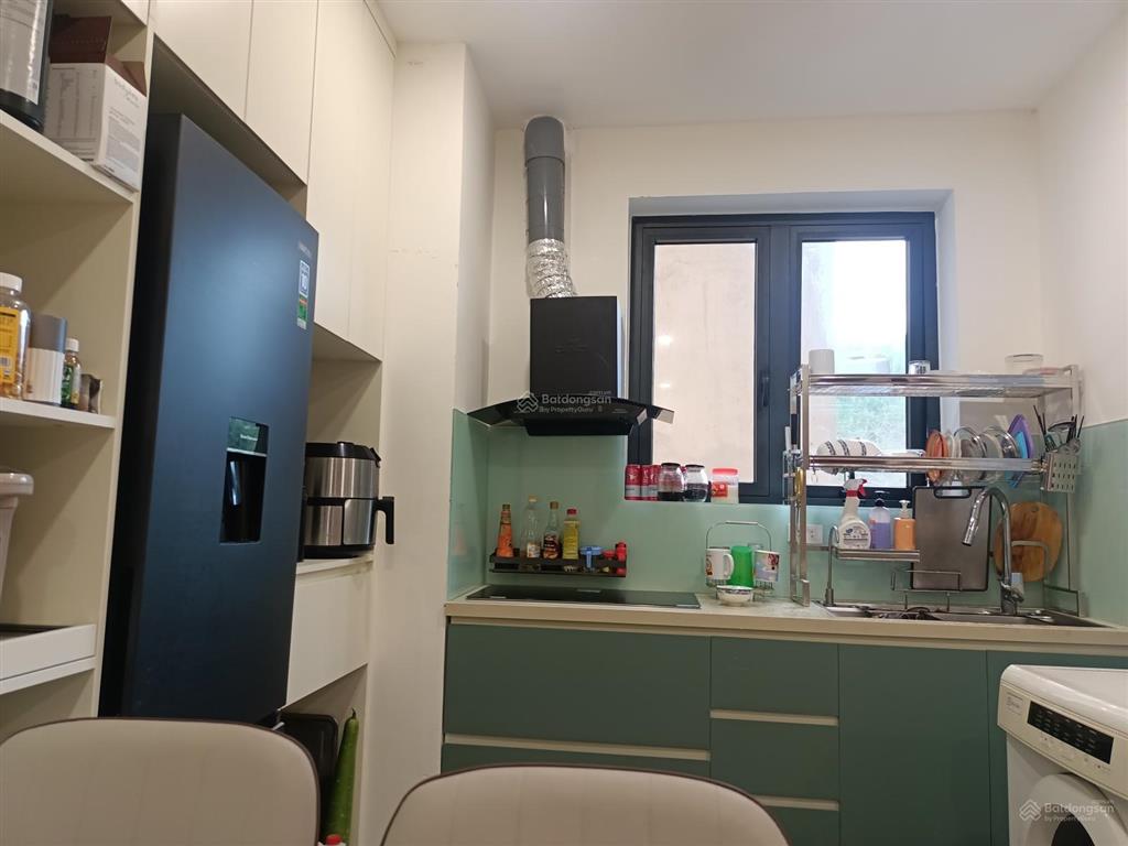 Bán căn hộ chung cư b11b nam trung yên  cầu giấy 64,5 m2 giá 6 tỷ