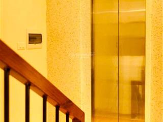 Bán nhà riêng 12,5 tỷ, 40m2 7tầng thang máy tại phố quan nhân, quận thanh xuân, chính chủ