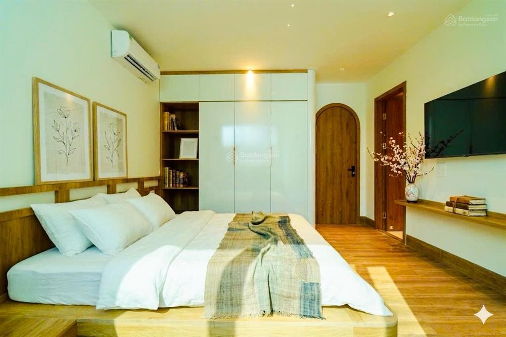 Bán nhà riêng 12,5 tỷ, 40m2 7tầng thang máy tại phố quan nhân, quận thanh xuân, chính chủ