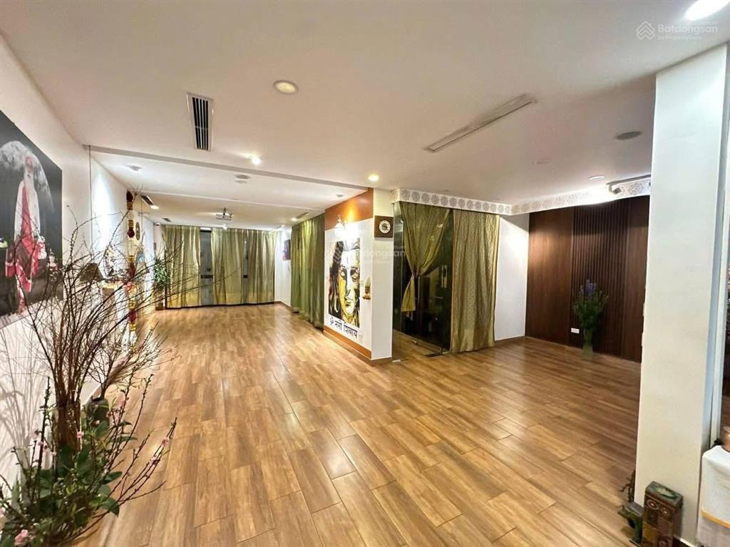 Phân lô cán bộ lê văn lương 100m2 x 5t mt 5.95m, thang máy, ô tô tránh, giá cực tốt.
