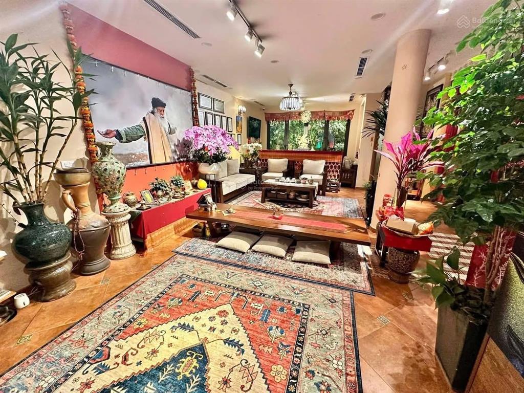 Bán nhà riêng tại hoàng ngân, nhân chính, quận thanh xuân, 38 tỷ, 110m2, view đẹp, giá siêu hời.