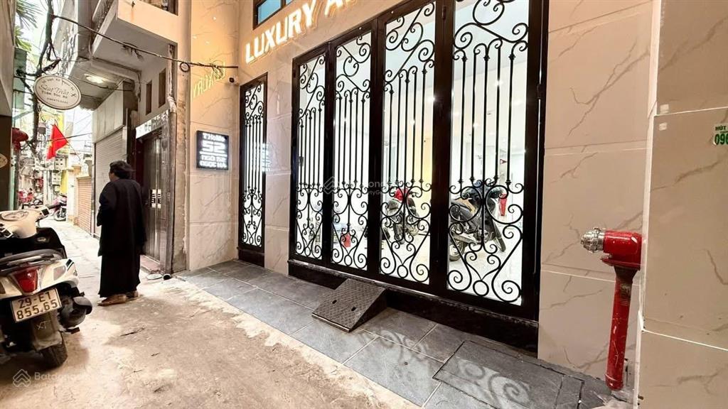 Trung phụng 65m2 xây 7 tầng thang máy 17 phòng, đã cho thuê full 85tr/th.