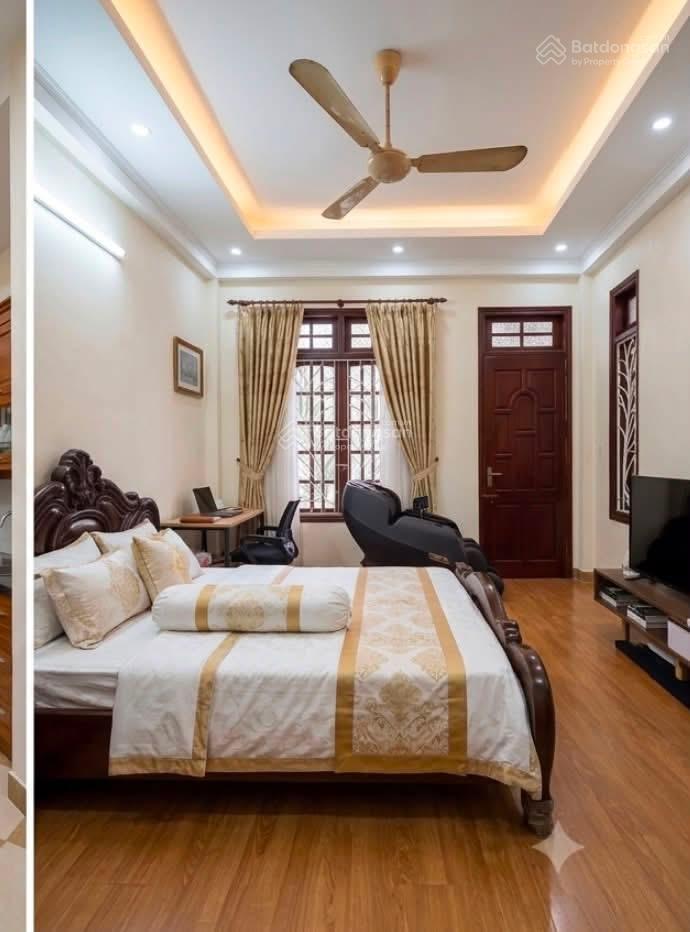 Bán nhà 58 trần bình, phường mai dịch, 7 tỷ, 30m2 6t giá cực chất tốt