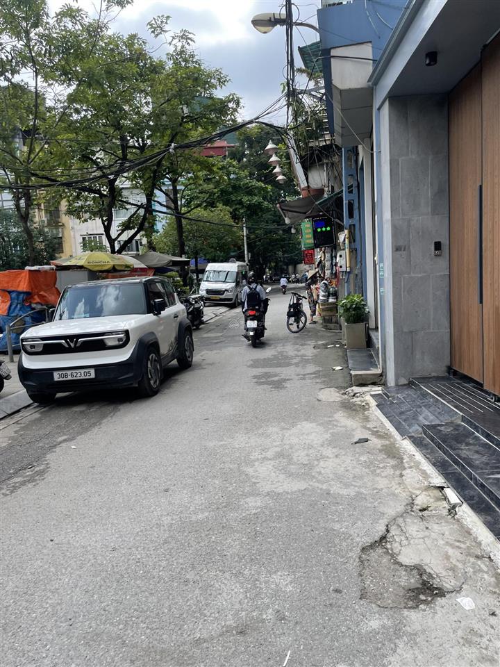 Bán nhà 58 trần bình, phường mai dịch, 7 tỷ, 30m2 6t giá cực chất tốt