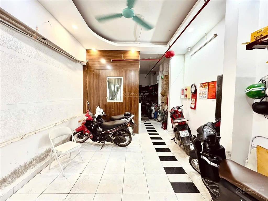 Ngõ 22 tôn thất tùng 40m x 6t dân trí cao hàng xóm toàn giáo viên. chỉ 8.x tỷ