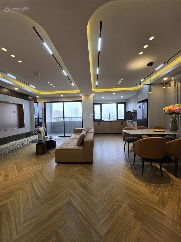 Mặt phố trung kính 130m2 mt7.5m tòa vp thông sàn 8 tầng nổi + 1 hầm. siêu hiếm.