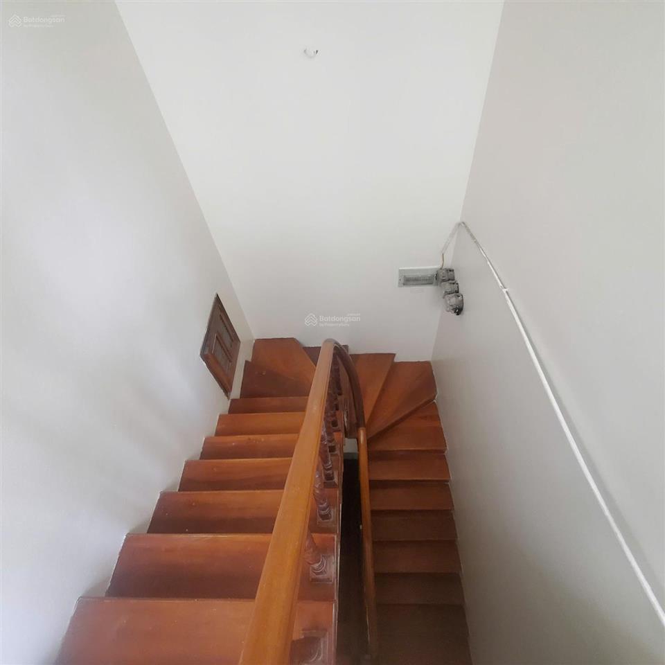 Bán nhà riêng tại 98 tô vĩnh diện, 9,2 tỷ, 50m2, 4pn, 5wc