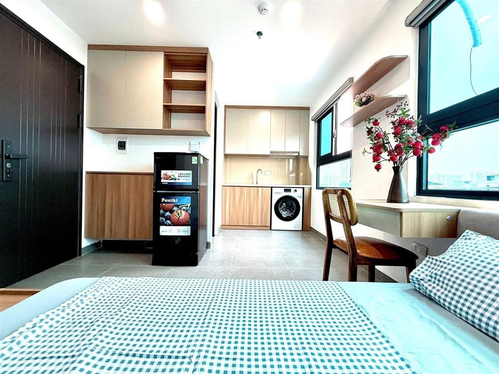 Hot! chung cư mini xây mới vũ tông phan đầu cầu lủ 11 phòng khép kín thang máy  thuê 65tr