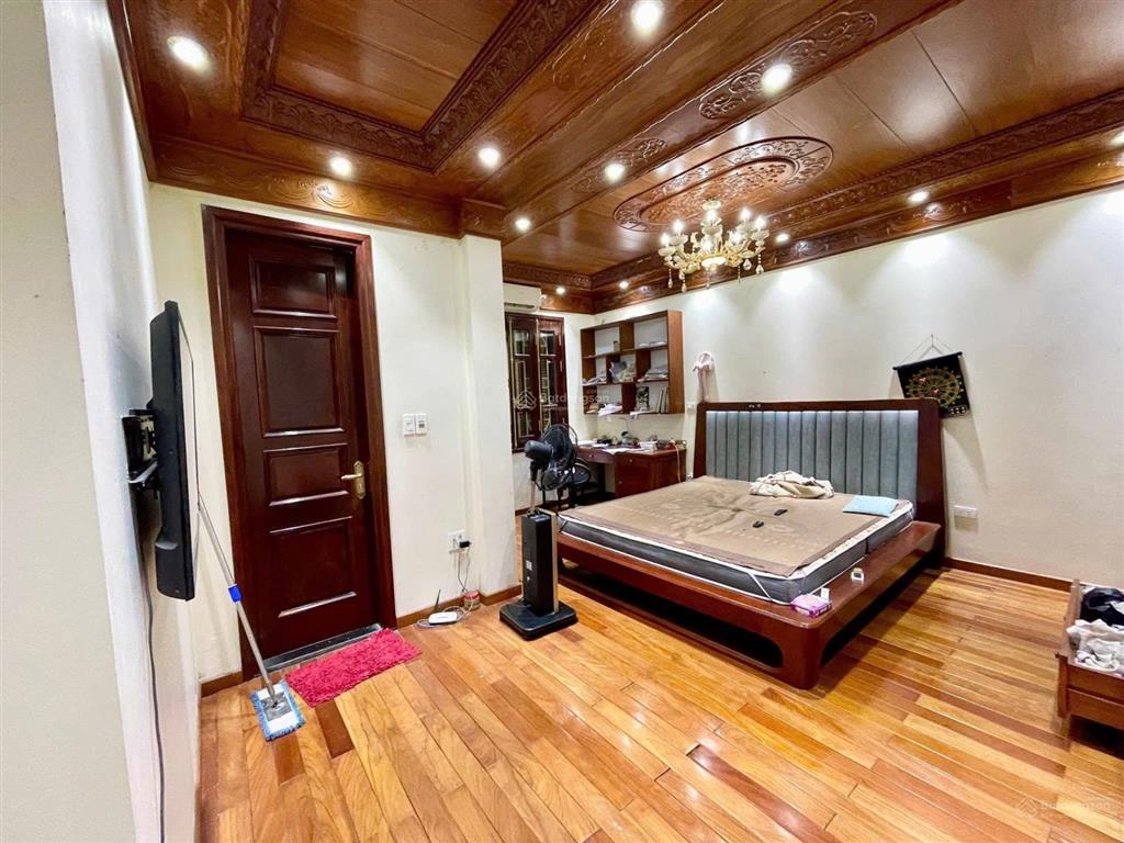 Siêu biệt thự lô góc tây nam linh đàm 309,5m x 4 tầng mt 30m dòng tiền 200tr/tháng 120 tỷ