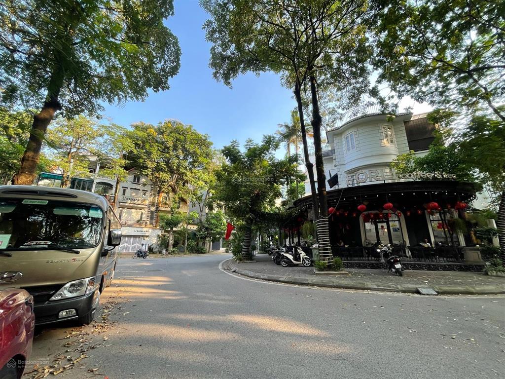Siêu biệt thự lô góc tây nam linh đàm 309,5m x 4 tầng mt 30m dòng tiền 200tr/tháng 120 tỷ