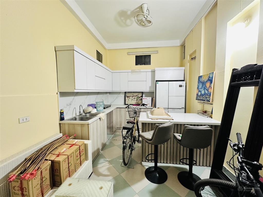 Nhà ngõ 41 thái hà 52m2 x 4t ngõ rộng gần phố, chỉ 9.9 tỷ. giá tốt trong khu vực, sổ nở hậu, ko qh