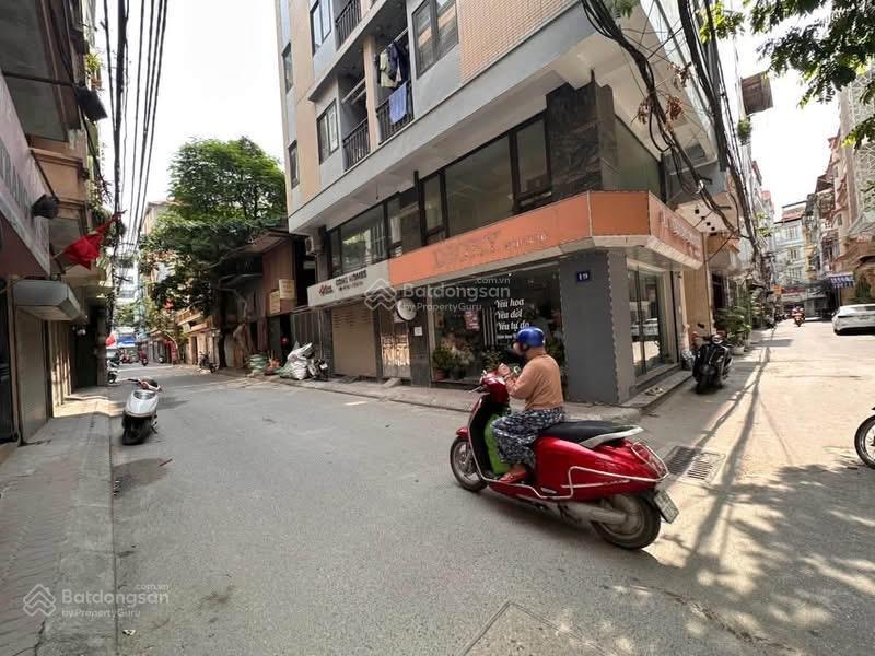 Mặt ngõ 93 hoàng văn thái 55m2 mặt tiền 10m vỉa hè siêu kinh doanh giá 22tỷ