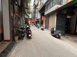 Phân lô cán bộ hoàng cầu đống đa 64m x 4 tầng mt 5m ô tô vào nhà cạnh hồ gần quận uỷ