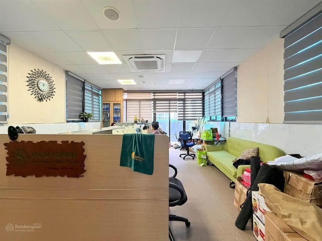 Phân lô cán bộ hoàng cầu đống đa 64m x 4 tầng mt 5m ô tô vào nhà cạnh hồ gần quận uỷ