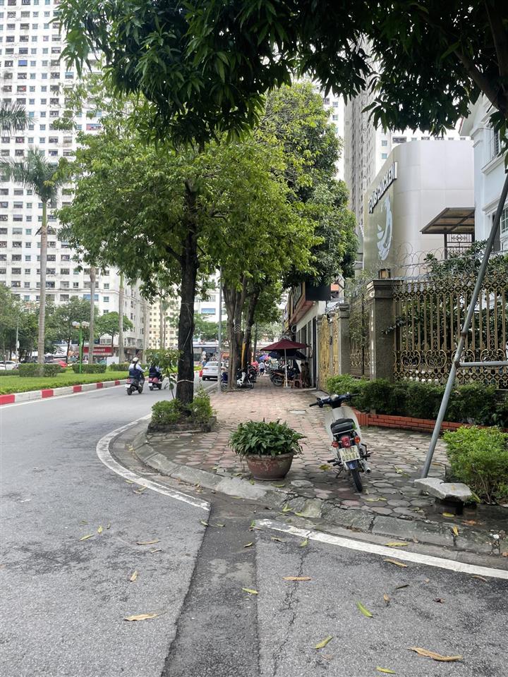 Biệt thự lô góc tt3 tây nam linh đàm view vườn hoa 310m2 x 4t mt 30m siêu kinh doanh, 130tỷ