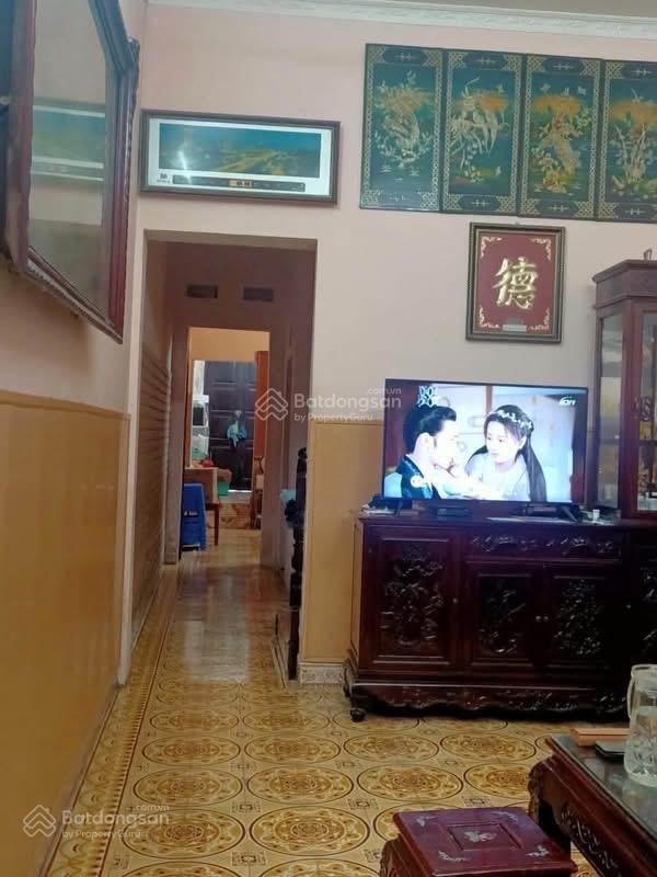 Phân lô hoàng cầu ô tô tránh gara ô tô trong nhà 10m ra mặt phố gần hồ 55m x 5t 21.x tỷ