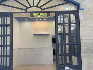 Bán nhà cấp 4 (dt 76m2) sổ riêng thổ cư 100% đường oto ngay chợ bửu hoà, giá chỉ 2,1 tỷ