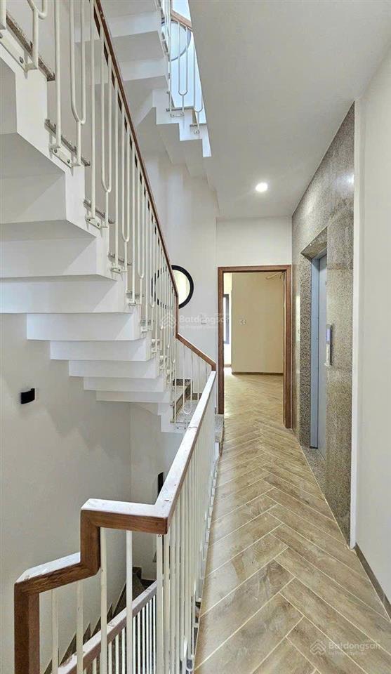 Siêu phẩm mặt tiền kinh doanh, khu 120 lê văn quới 5 tầng thang máy, giá chỉ 10,9 tỷ